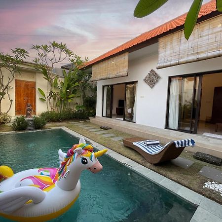 Villa Sinergi 2Br Tranquil Villa In Seminyak Екстер'єр фото