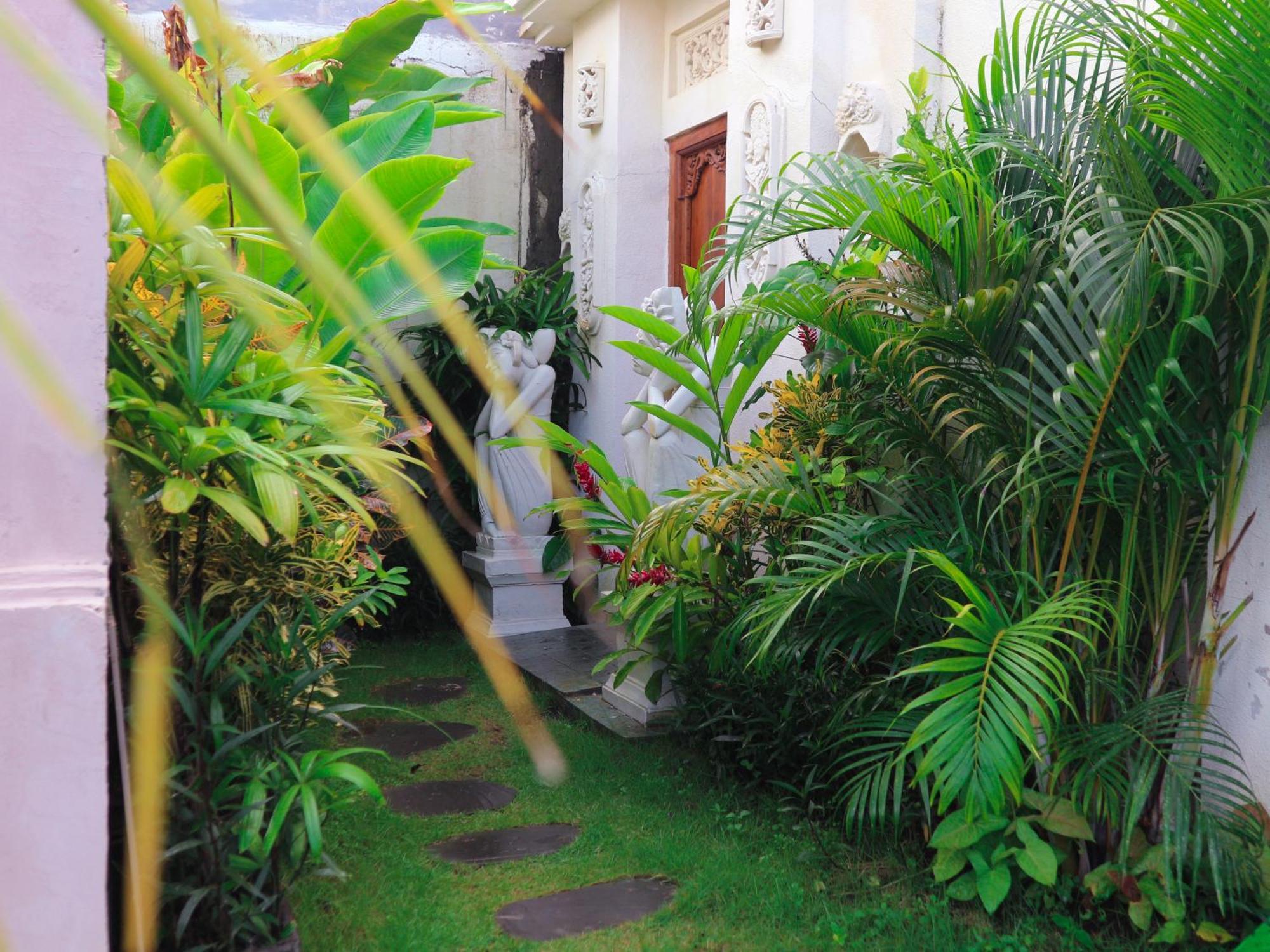 Villa Sinergi 2Br Tranquil Villa In Seminyak Екстер'єр фото